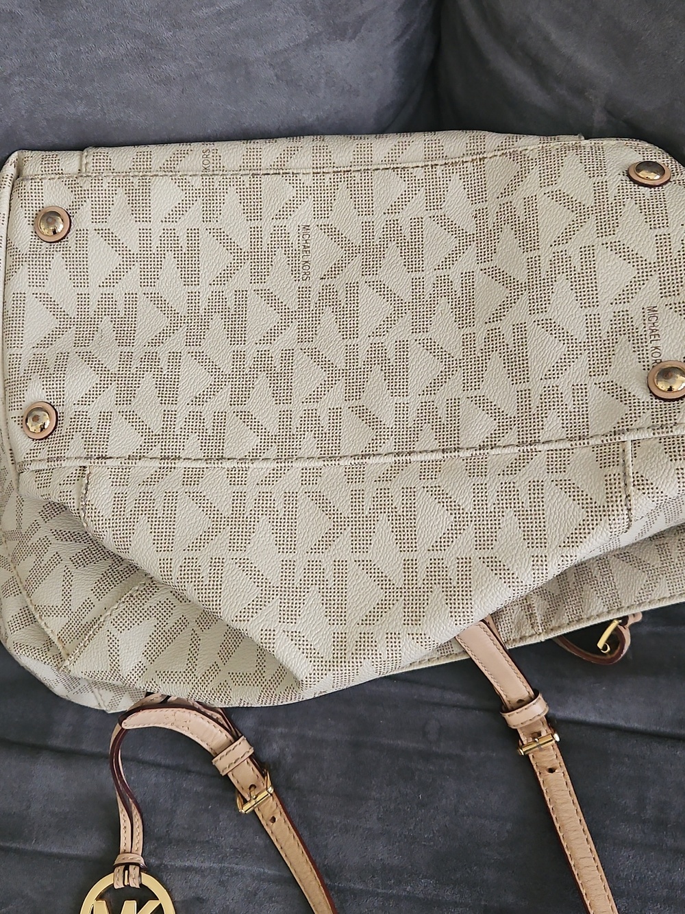 Michael Kors Bag - Picture 10 of 12